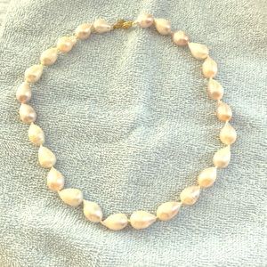 Baroque peal necklace